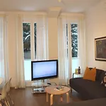 Moderne Stilvolle Wohnung Im Herzen Muenchens